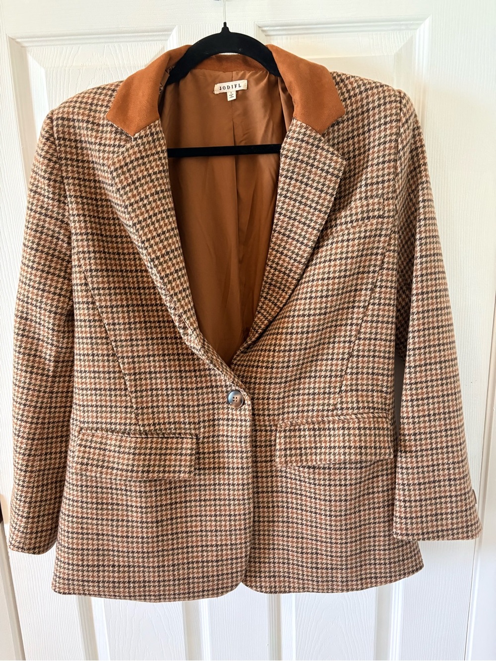 JODIFL Brown Houndstooth Blazer with Tan Faux Suede Collar Size Small. NWOT